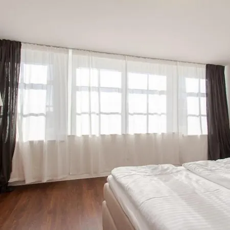 8 Admiralskoje *