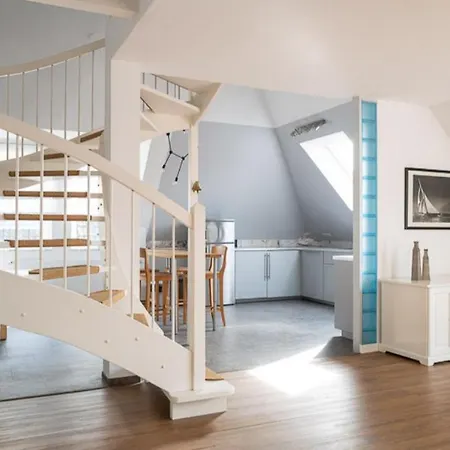 8 Admiralskoje Apartment *