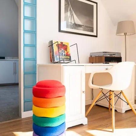 8 Admiralskoje Apartment *